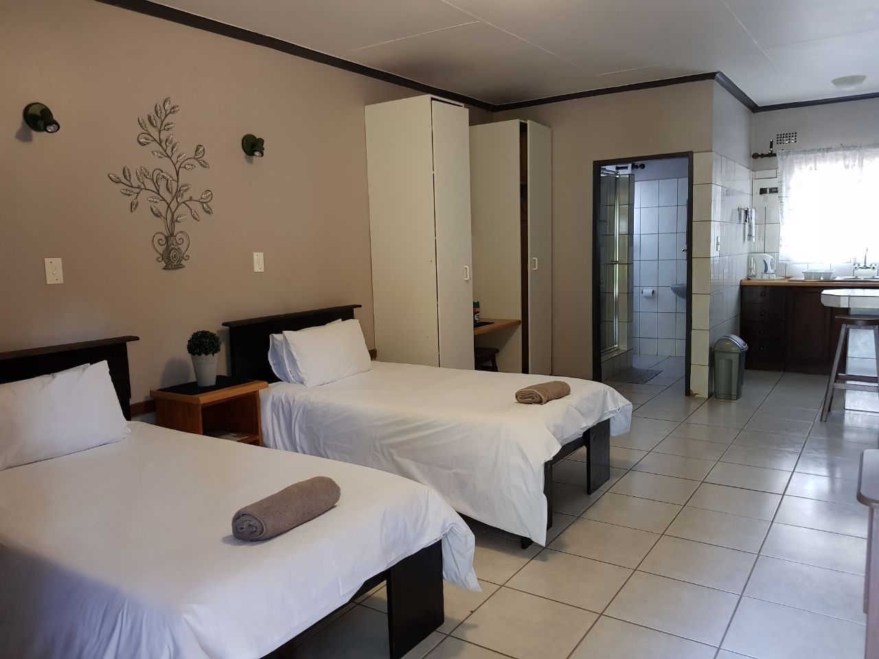 Baobab Chalets — Rooms & Chalets