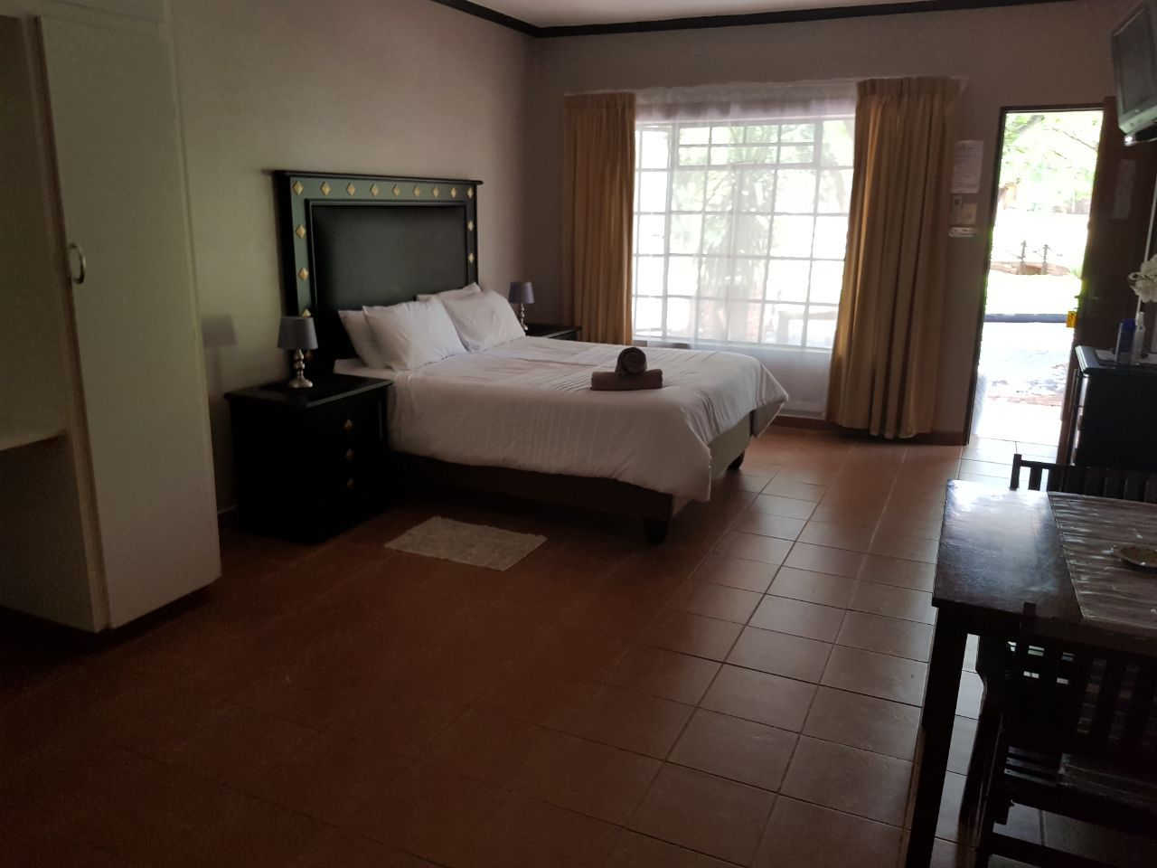 Baobab Chalets — Rooms & Chalets