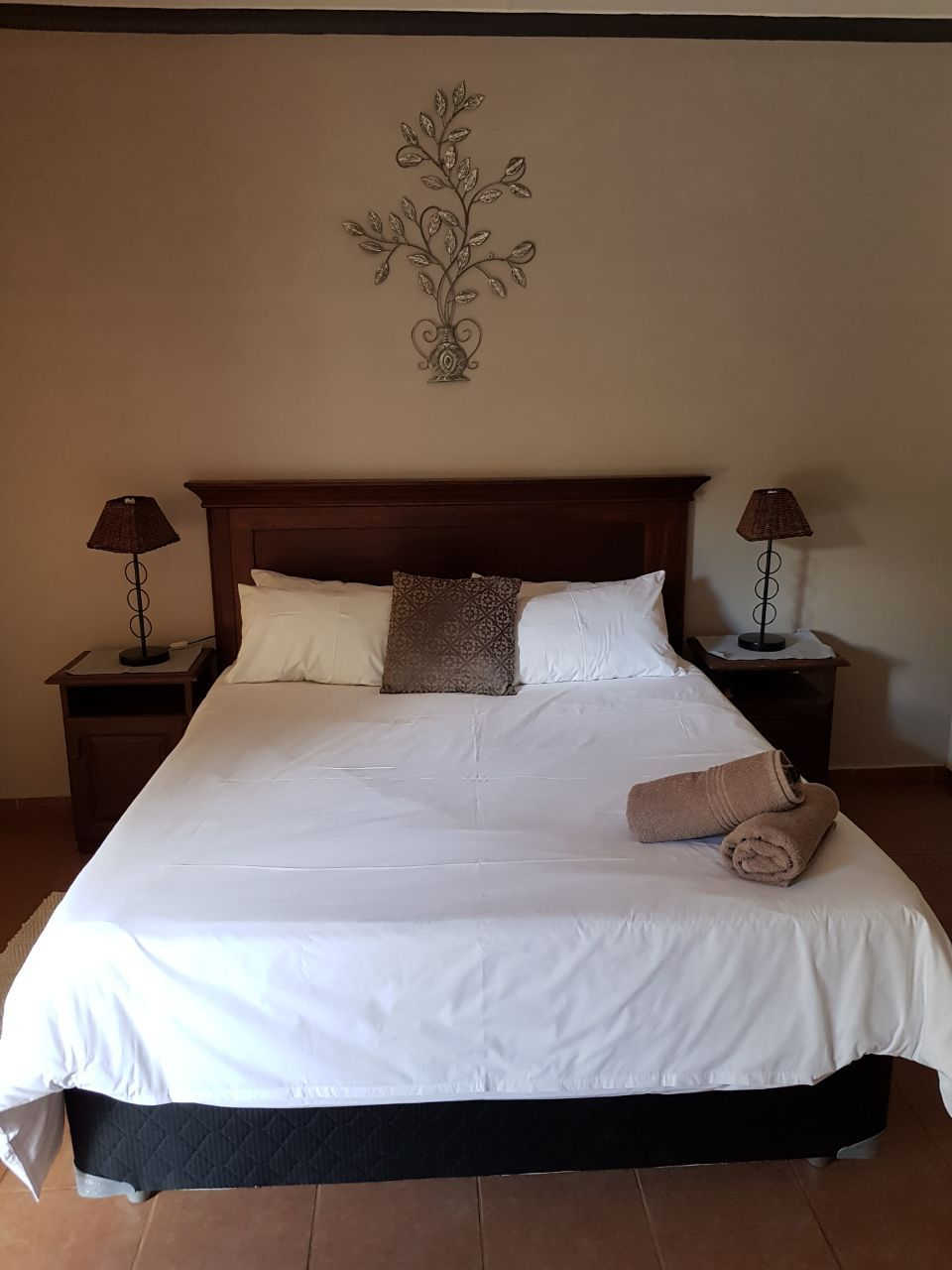 Baobab Chalets — Rooms & Chalets